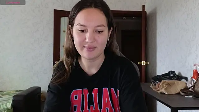 Snapshot of Nelly_Fischer chatting on 14, 4, 2026 Nelly Fischer online show from 14, 4, 2026