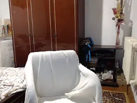 Secretfox online show from 25, 2, 2026