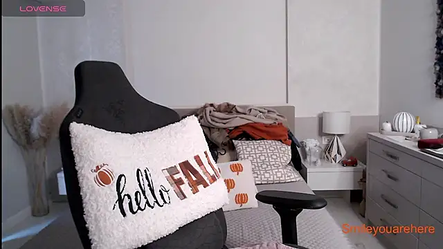 Snapshot of Smileyouarehere chatting on 16, 11, 2025 Smileyouarehere online show from 16, 11, 2025