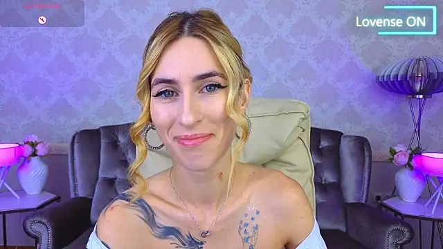 Snapshot of Sexy_Lava chatting on 18, 9, 2025 Sexy Lava online show from 18, 9, 2025