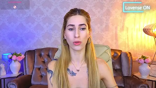 Snapshot of Sexy_Lava chatting on 6, 11, 2025 Sexy Lava online show from 6, 11, 2025