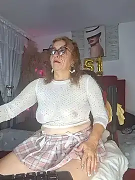 Snapshot of evelin_hott chatting on 12, 2, 2025 evelin hott online show from 12, 2, 2025