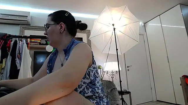 ILoveToFeelU online show from 27, 2, 2025