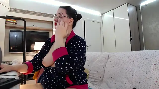 Snapshot of ILoveToFeelU chatting on 18, 6, 2026 ILoveToFeelU online show from 18, 6, 2026