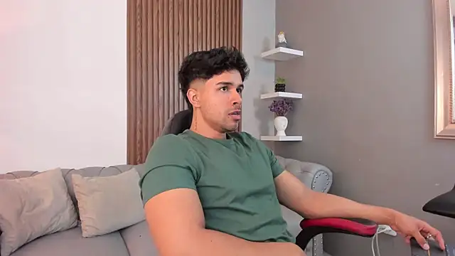 Snapshot of liam_collins21 chatting on 3, 3, 2025 liam collins21 online show from 3, 3, 2025