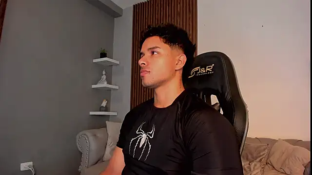 Snapshot of liam_collins21 chatting on 10, 9, 2025 liam collins21 online show from 10, 9, 2025