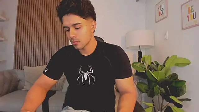 Snapshot of liam_collins21 chatting on 7, 10, 2025 liam collins21 online show from 7, 10, 2025