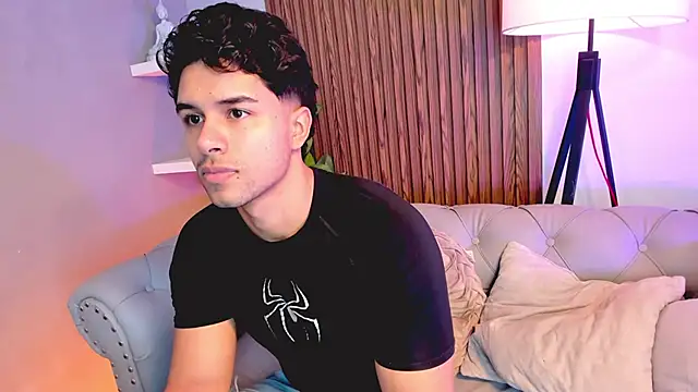 Snapshot of liam_collins21 chatting on 24, 11, 2025 liam collins21 online show from 24, 11, 2025