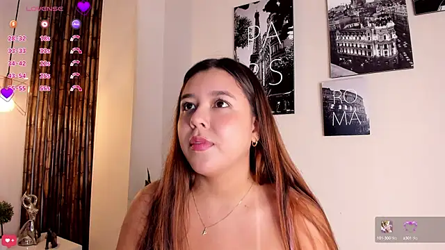 Snapshot of Aria_Reid chatting on 11, 9, 2025 Aria Reid online show from 11, 9, 2025