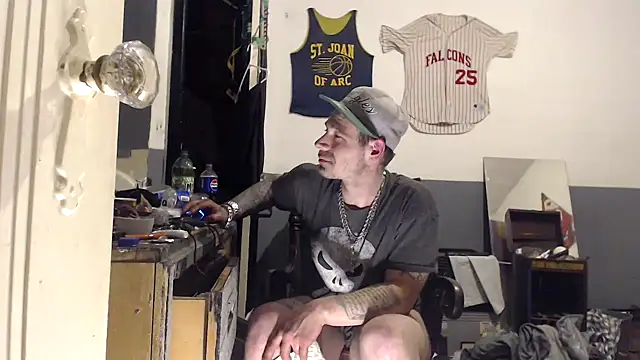 Snapshot of sledge901 chatting on 18, 2, 2026 sledge901 online show from 18, 2, 2026