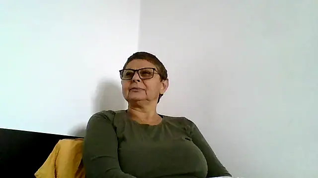 roseblak42 online show from 7, 10, 2025