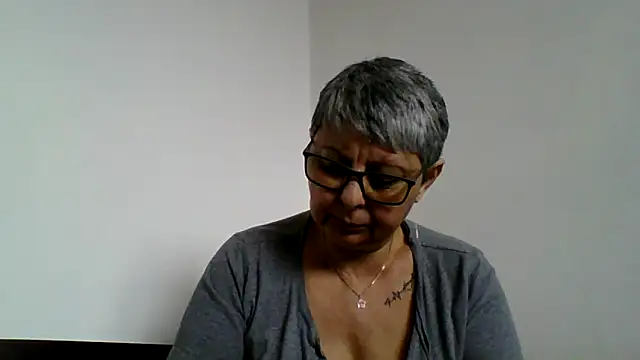 roseblak42 online show from 24, 2, 2026