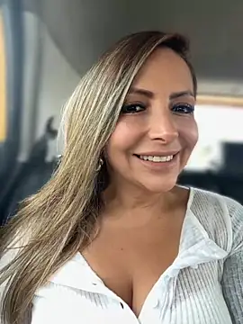  Abril-Office1 online show from 25, 9, 2025