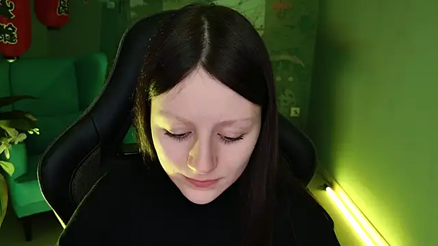 VeliraBraitberg online show from 25, 12, 2024