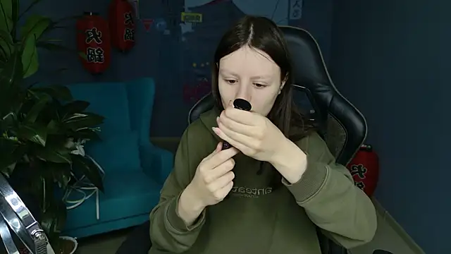 VeliraBraitberg online show from 2, 1, 2025