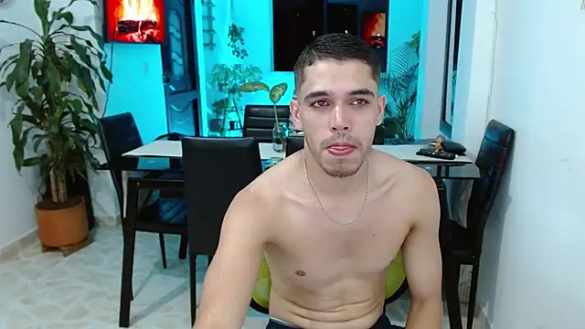 Snapshot of giannandblacke chatting on 6, 2, 2025 giannandblacke online show from 6, 2, 2025