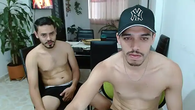 Snapshot of giannandblacke chatting on 11, 3, 2025 giannandblacke online show from 11, 3, 2025