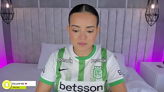 Snapshot of lea_gray chatting on 30, 11, 2025 lea gray online show from 30, 11, 2025