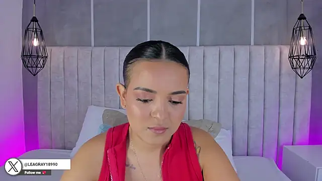 Snapshot of lea_gray chatting on 2, 12, 2025 lea gray online show from 2, 12, 2025