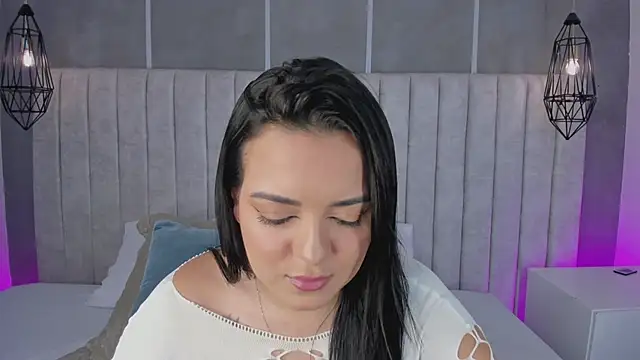 Snapshot of lea_gray chatting on 19, 2, 2026 lea gray online show from 19, 2, 2026