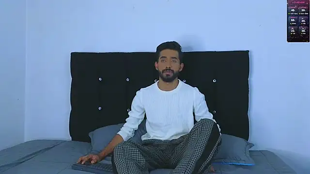 Snapshot of dereck_hotsoon chatting on 30, 1, 2025 dereck hotsoon online show from 30, 1, 2025