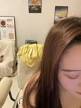 rose-u online show from 12, 1, 2025