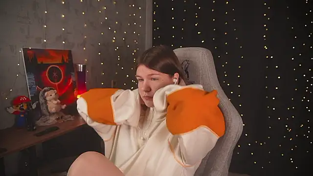 Snapshot of cuteamberlyyy chatting on 3, 3, 2026 cuteamberlyyy online show from 3, 3, 2026