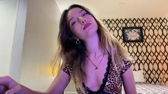 Snapshot of SirenaBelle chatting on 25, 2, 2025 SirenaBelle online show from 25, 2, 2025