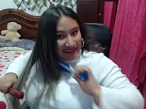 Snapshot of EmilyLove1014 chatting on 31, 12, 2024 EmilyLove1014 online show from 31, 12, 2024