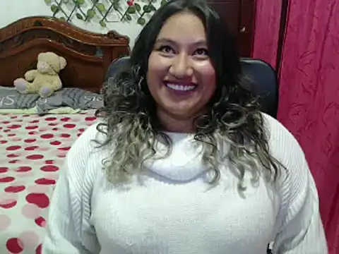 Snapshot of EmilyLove1014 chatting on 10, 1, 2025 EmilyLove1014 online show from 10, 1, 2025