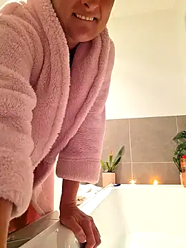 Snapshot of Pussy69Kat chatting on 19, 9, 2025 Pussy69Kat online show from 19, 9, 2025