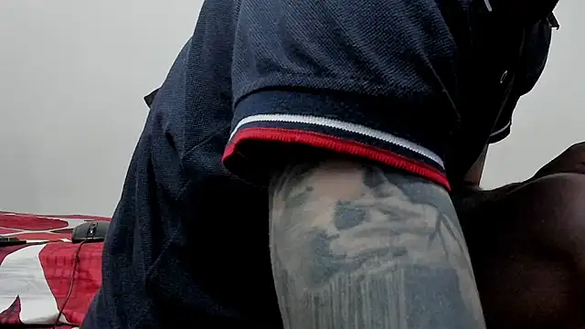 Aaron BigDickxxx online show from 21, 9, 2025