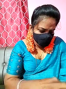 melina214 online show from 3, 3, 2025