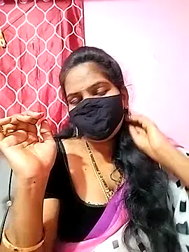 melina214 online show from 10, 3, 2025