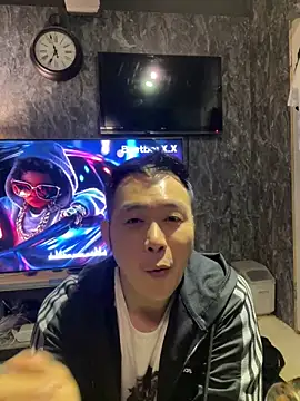 Snapshot of andy8889 chatting on 20, 12, 2025 andy8889 online show from 20, 12, 2025