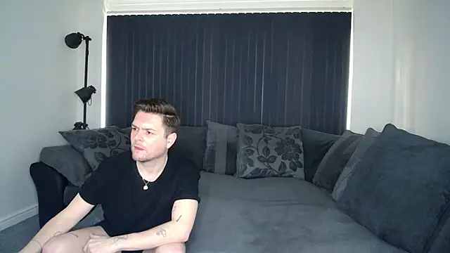 Snapshot of twotwinkhusbandss chatting on 3, 3, 2025 twotwinkhusbandss online show from 3, 3, 2025