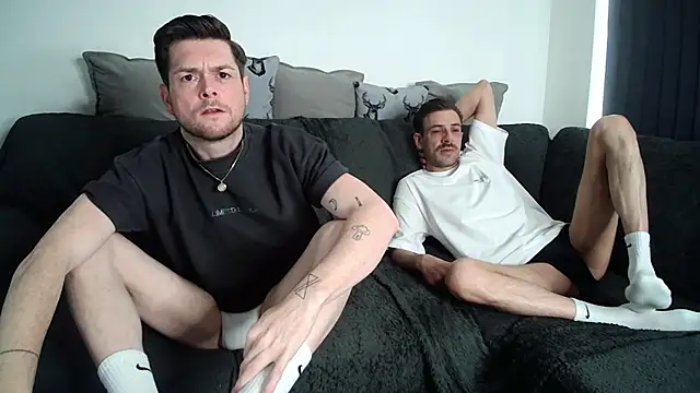 twotwinkhusbandss online show from 24, 7, 2026
