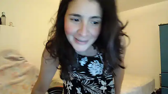 Snapshot of samantha_s69 chatting on 9, 12, 2024 samantha s69 online show from 9, 12, 2024