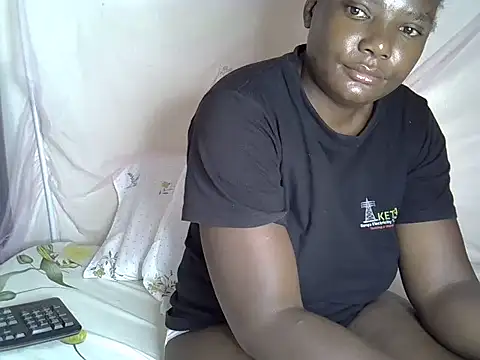 Snapshot of Sweetreena chatting on 16, 9, 2025 Sweetreena online show from 16, 9, 2025