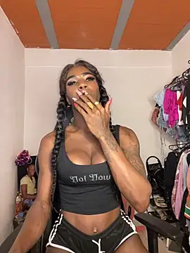 Snapshot of Richchocolatesweet_ chatting on 23, 9, 2025 Richchocolatesweet online show from 23, 9, 2025