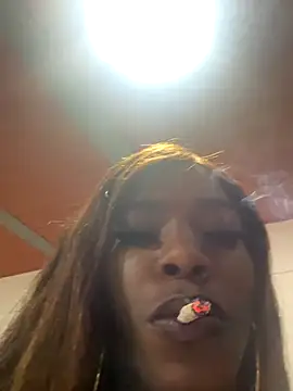 Snapshot of Richchocolatesweet_ chatting on 12, 11, 2025 Richchocolatesweet online show from 12, 11, 2025