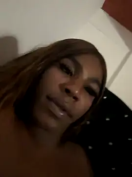 Snapshot of Richchocolatesweet_ chatting on 14, 11, 2025 Richchocolatesweet online show from 14, 11, 2025