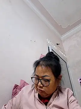 Hotestlove online show from 12, 2, 2026