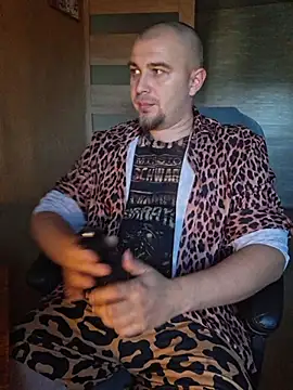 Foxyshaved online show from 24, 9, 2025