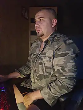 Foxyshaved online show from 7, 10, 2025