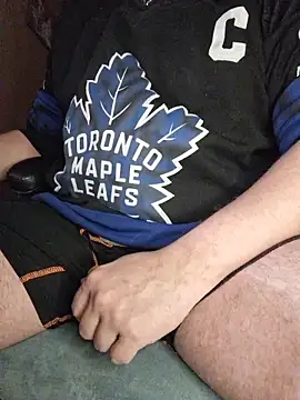 Foxyshaved online show from 11, 11, 2025