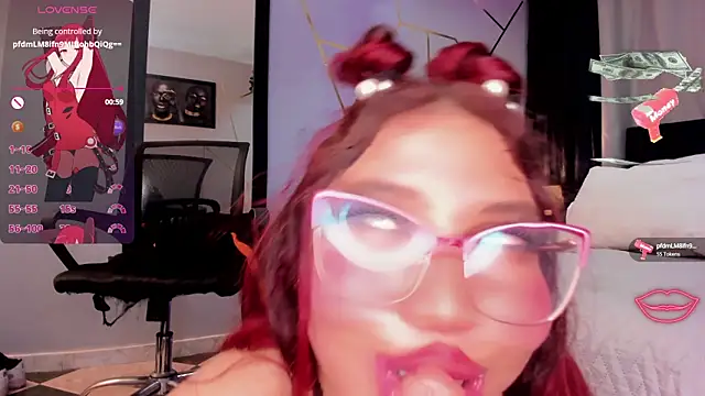 Snapshot of kyliejenner_hot chatting on 9, 1, 2025 kyliejenner hot online show from 9, 1, 2025