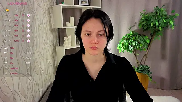 MaryCoopeer online show from 5, 10, 2025