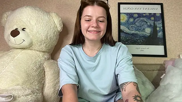 Snapshot of mia___mi chatting on 10, 12, 2024 mia mi online show from 10, 12, 2024