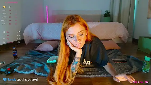 Snapshot of AudreyDevil chatting on 26, 9, 2025 AudreyDevil online show from 26, 9, 2025